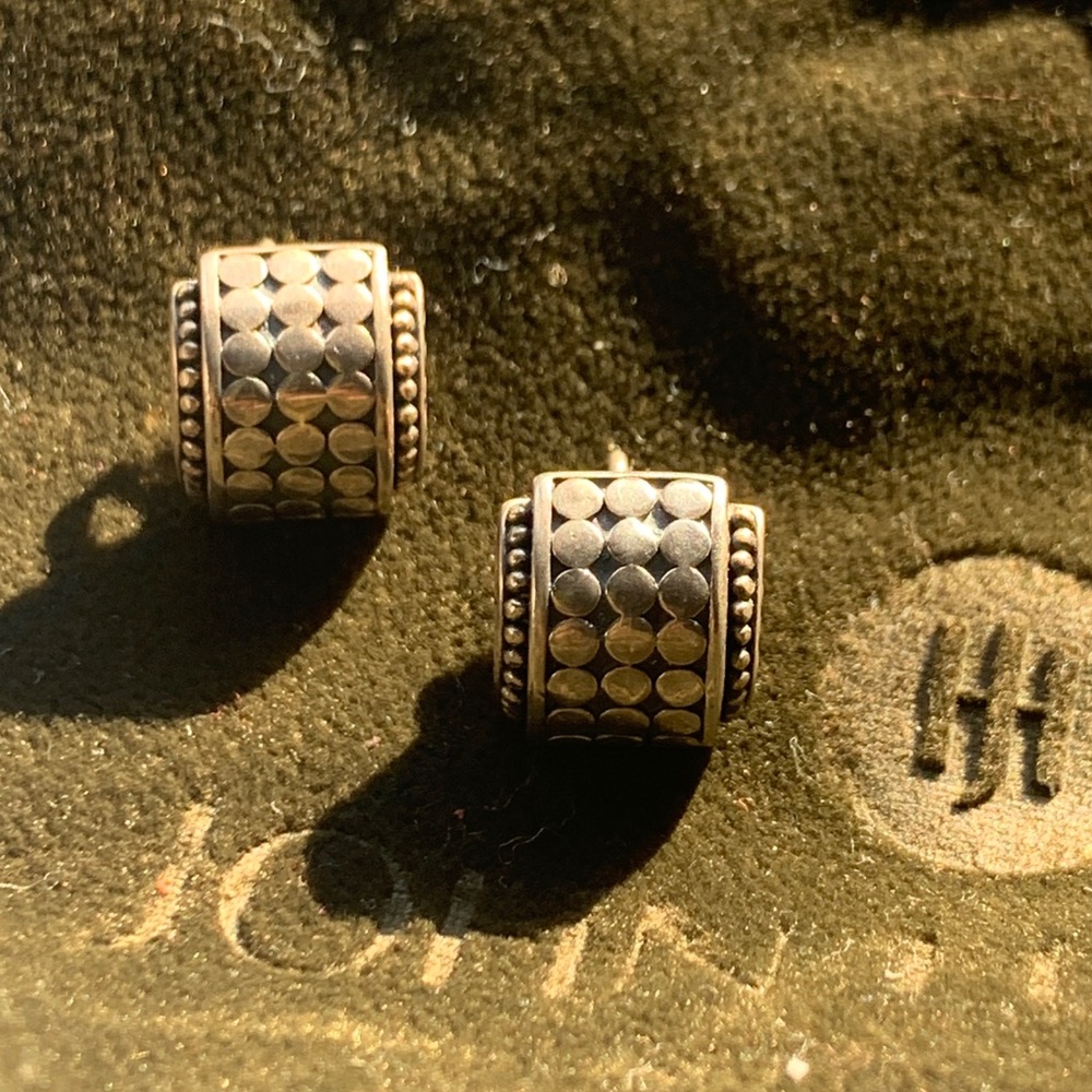 Vintage John Hardy Dot collection earrings.